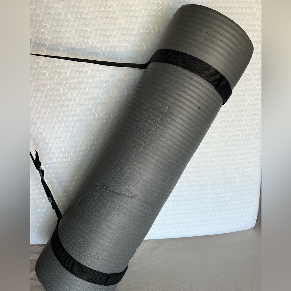 Gray Yoga Mat with Strap